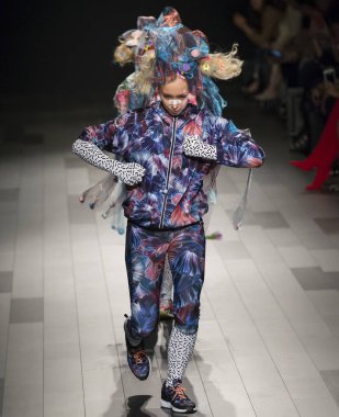 Desigual show - bahar yaz 2018, New York Moda Haftası