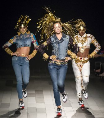 Desigual show - bahar yaz 2018, New York Moda Haftası