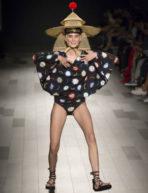 Desigual show - bahar yaz 2018, New York Moda Haftası