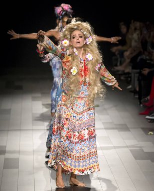 Desigual show - bahar yaz 2018, New York Moda Haftası