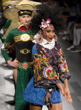 Desigual show - bahar yaz 2018, New York Moda Haftası