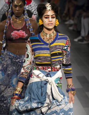 Desigual show - bahar yaz 2018, New York Moda Haftası