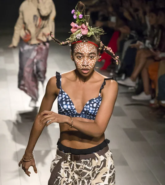 Desigual show - bahar yaz 2018, New York Moda Haftası