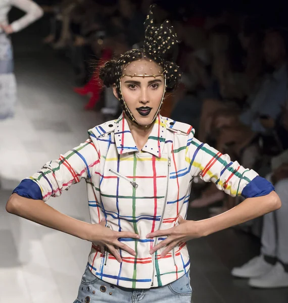 Desigual show - bahar yaz 2018, New York Moda Haftası