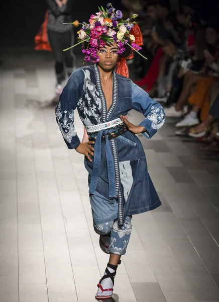 Desigual show - bahar yaz 2018, New York Moda Haftası