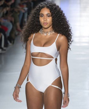 Chromat show - bahar yaz 2018, New York Moda Haftası