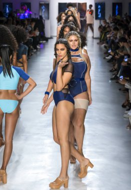 Chromat show - bahar yaz 2018, New York Moda Haftası
