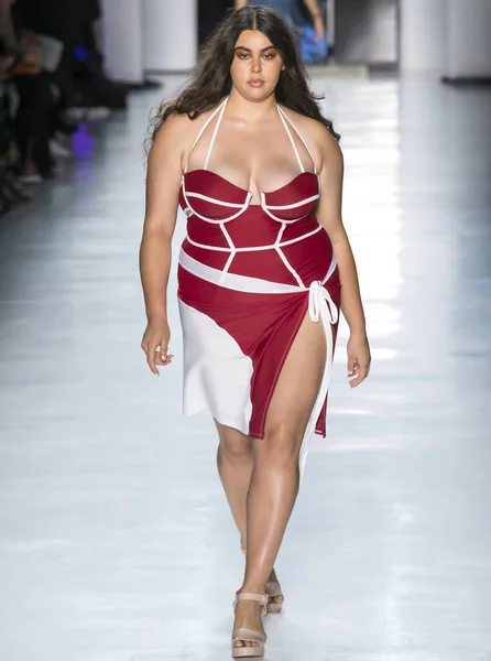 Chromat Show - Primavera Verão 2018, New York Fashion Week — Fotografia de Stock