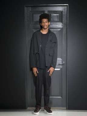 Gustav Von Aschenbach Robert Geller tanıtımı - erkekler bahar tarafından