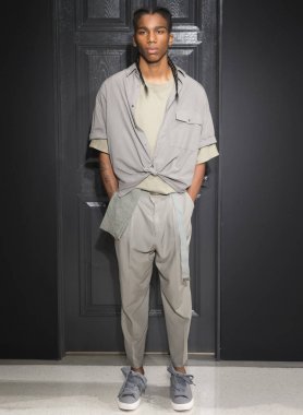 Gustav Von Aschenbach Robert Geller tanıtımı - erkekler bahar tarafından