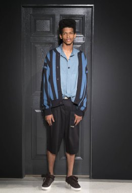 Gustav Von Aschenbach Robert Geller tanıtımı - erkekler bahar tarafından