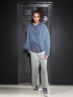 Gustav Von Aschenbach Robert Geller tanıtımı - erkekler bahar tarafından