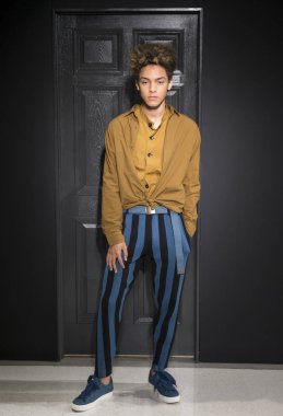 Gustav Von Aschenbach Robert Geller tanıtımı - erkekler bahar tarafından