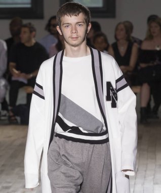 N. Hoolywood - erkekler bahar yaz 2018 Mens Show