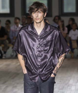 N. Hoolywood - erkekler bahar yaz 2018 Mens Show