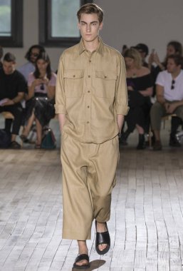 N. Hoolywood - erkekler bahar yaz 2018 Mens Show