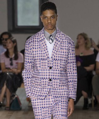 N. Hoolywood - erkekler bahar yaz 2018 Mens Show