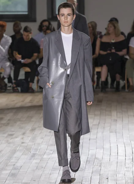 N. Hoolywood - erkekler bahar yaz 2018 Mens Show