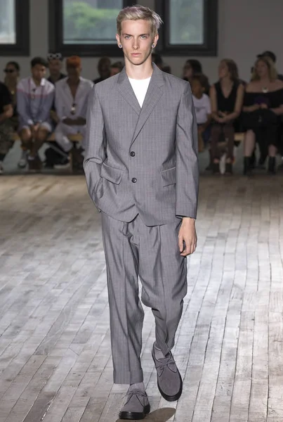 N. Hoolywood - erkekler bahar yaz 2018 Mens Show