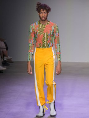 N-P-Elliott - erkekler bahar yaz 2018 Mens Show