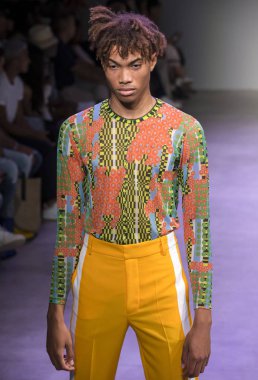 N-P-Elliott - erkekler bahar yaz 2018 Mens Show