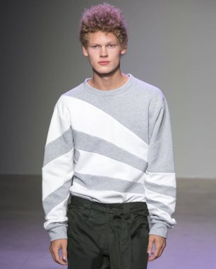 N-P-Elliott - erkekler bahar yaz 2018 Mens Show