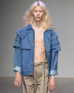 N-P-Elliott - erkekler bahar yaz 2018 Mens Show