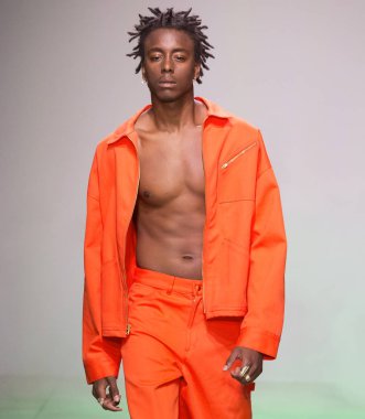 Ev sahibi - erkekler bahar yaz 2018 Mens Show