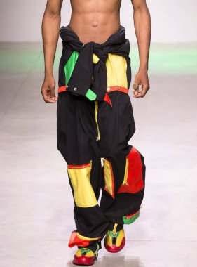 Ev sahibi - erkekler bahar yaz 2018 Mens Show