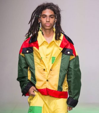 Ev sahibi - erkekler bahar yaz 2018 Mens Show