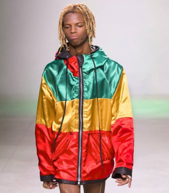 Ev sahibi - erkekler bahar yaz 2018 Mens Show