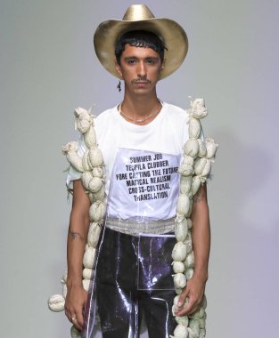 Sanchez-Kane - erkekler bahar yaz 2018 Mens Show