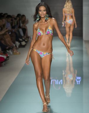 Liliana Montoya, pist, Miami hafta, ABD yüzmek