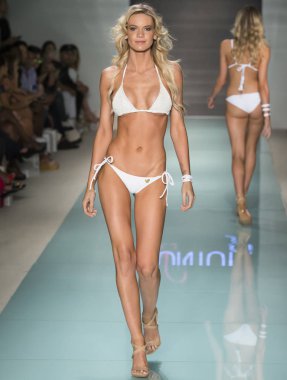 Liliana Montoya, pist, Miami hafta, ABD yüzmek