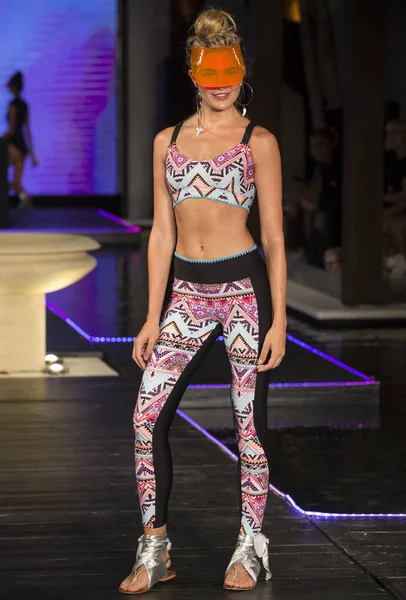 Seafolly, pist, Miami moda haftası, ABD yüzmek