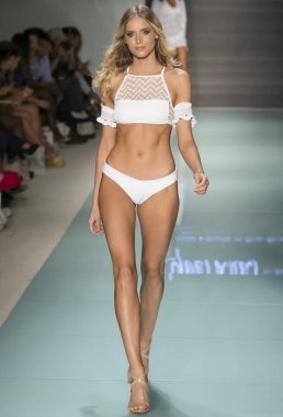 Hafta, ABD Lybethras, pist, Miami yüzmek