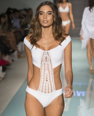 Hafta, ABD Lybethras, pist, Miami yüzmek