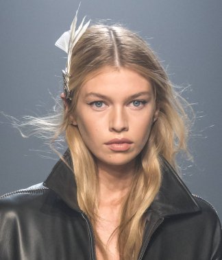 Rehberleri ve Voltaire göstermek, pist, Sonbahar Kış 2018, New York Fashio