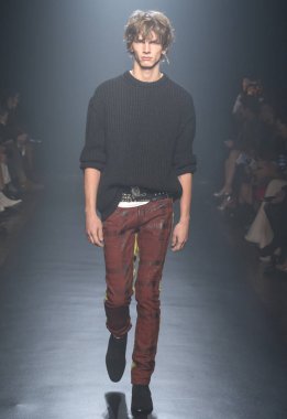 Rehberleri ve Voltaire göstermek, pist, Sonbahar Kış 2018, New York Fashio