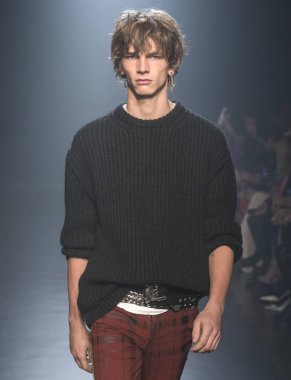 Rehberleri ve Voltaire göstermek, pist, Sonbahar Kış 2018, New York Fashio