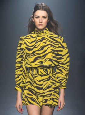 Rehberleri ve Voltaire göstermek, pist, Sonbahar Kış 2018, New York Fashio