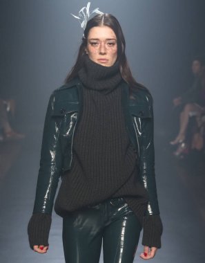 Rehberleri ve Voltaire göstermek, pist, Sonbahar Kış 2018, New York Fashio