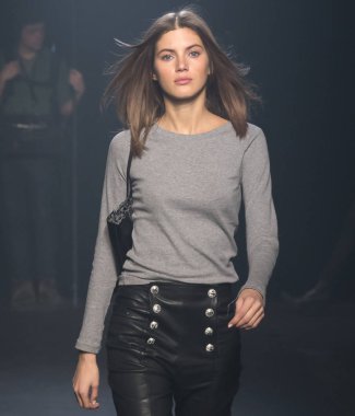 Rehberleri ve Voltaire - sonbahar kış 2018, New York moda Wee göster