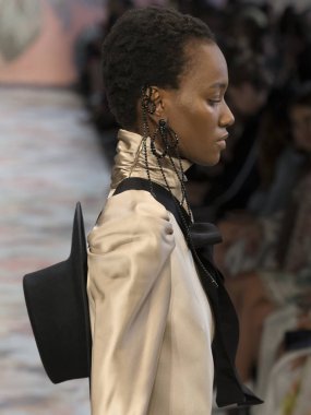 Zimmermann show - sonbahar kış 2018, New York Moda Haftası