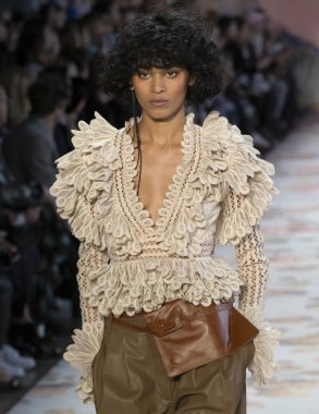 Zimmermann show - sonbahar kış 2018, New York Moda Haftası