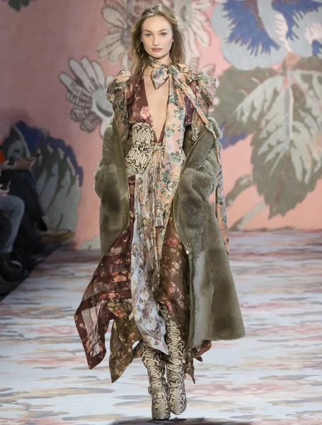 Zimmermann show - sonbahar kış 2018, New York Moda Haftası