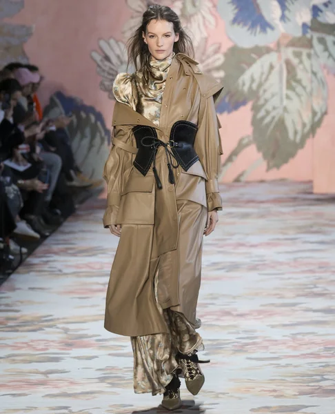 Zimmermann show - sonbahar kış 2018, New York Moda Haftası