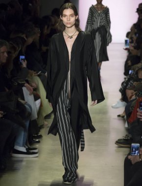 Esteban Cortazar show - sonbahar kış 2018, New York Moda Haftası