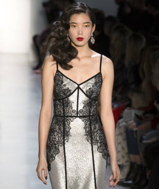 Tadashi Shoji show - sonbahar kış 2018, New York Moda Haftası