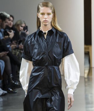 Öğlene kadar Noor show - sonbahar kış 2018, New York Moda Haftası